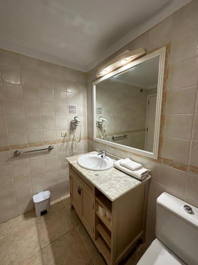 Sunny Apartment & Heated Pool Los Cristianos  Esterno foto